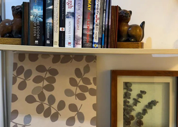 3 Royal Mile Flat Near Castle *