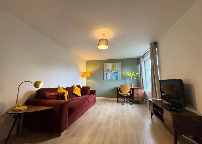 Apartament 15 Mins To Princes Street Spacious Lakeside With Free Parking Edynburg
