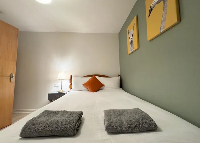 15 Mins To Princes Street Spacious Lakeside With Free Parking