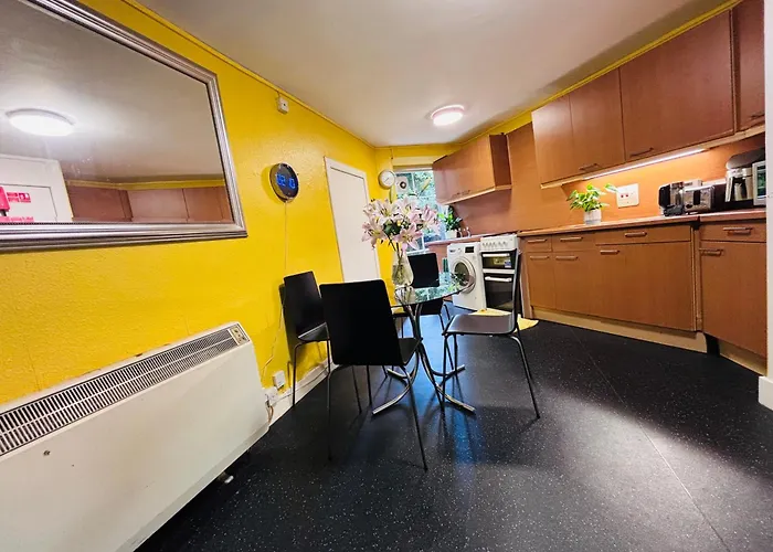 公寓 Entire Flat In Edinburgh, Center