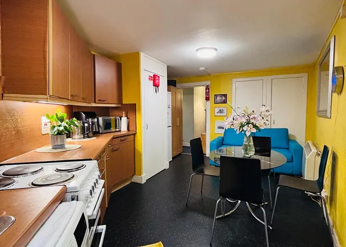 公寓 Entire Flat In Edinburgh, Center 爱丁堡