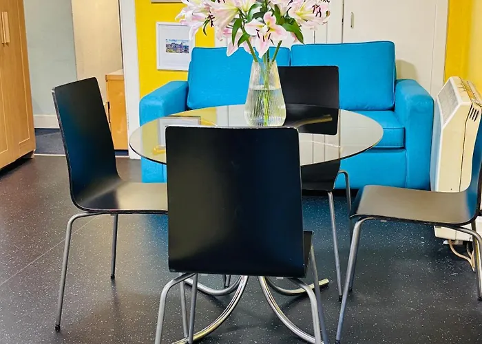 Entire Flat In Edinburgh, Center 爱丁堡
