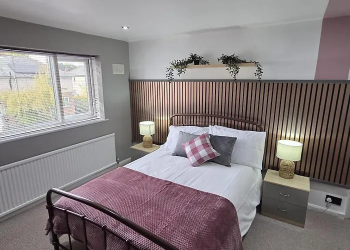 Contractor Family Hoole Private Hottub Holiday home *