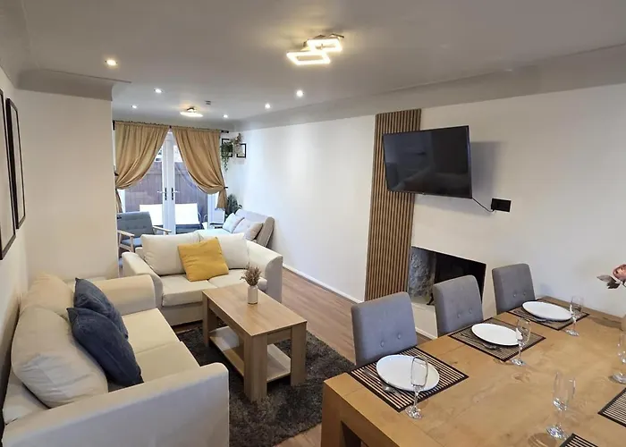 Holiday home Contractor Family Hoole Private Hottub Chester