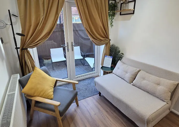 Holiday home Contractor Family Hoole Private Hottub