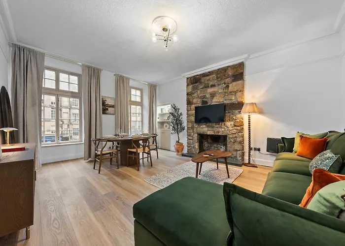 Apartment Burnets Close 2 Bedroom - *