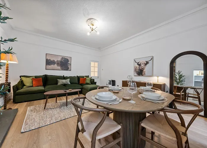 Burnets Close 2 Bedroom - Edinburgh