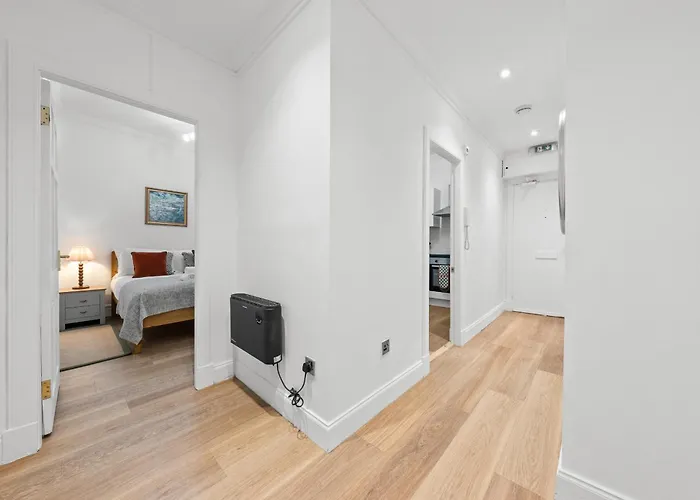 Burnets Close 2 Bedroom - Edinburgh