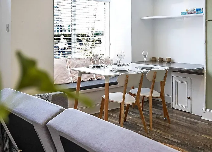 Modern - 2br Flat Near Easter Road Stadium