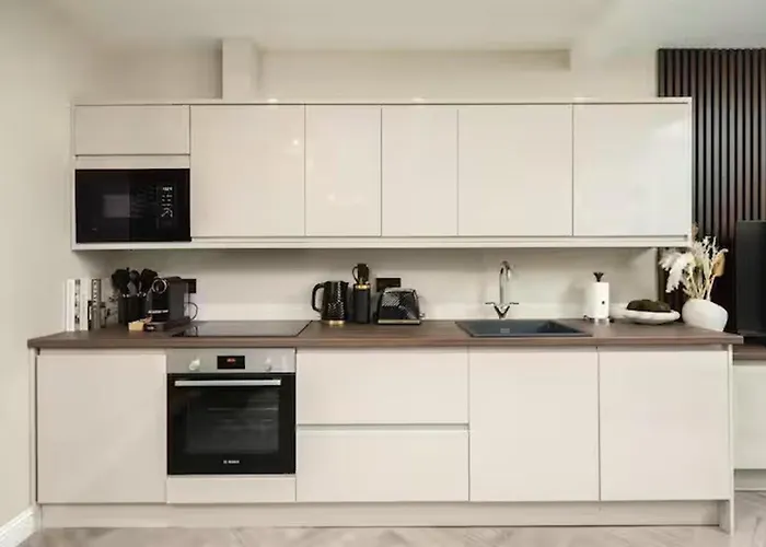 Apartment - Sleeps 2 - Princes St Close Edinburgh