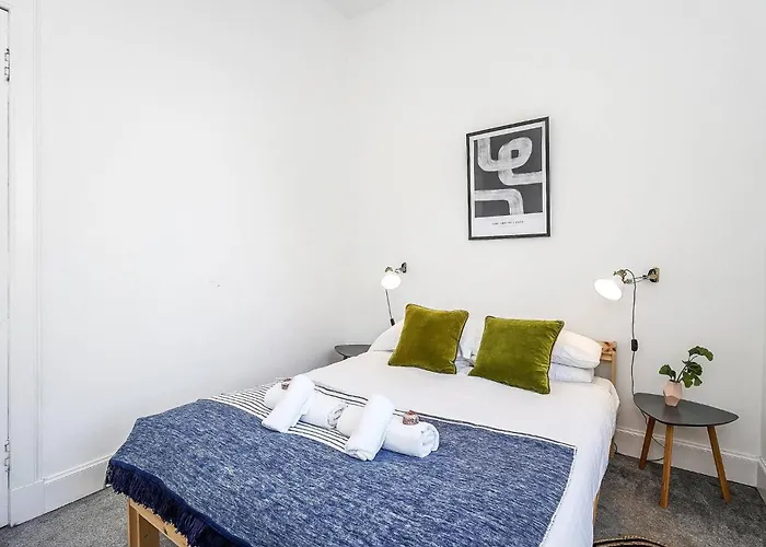 Modern - 2br Flat Near Easter Road Stadium