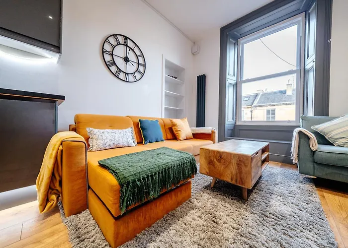 Duplex Penthouse - 11 Guests 7 Beds 15' Centre