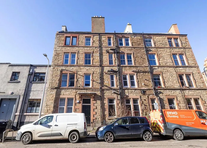 Apartment Refined 2-bed Flat With Classic Charm Edinburgh