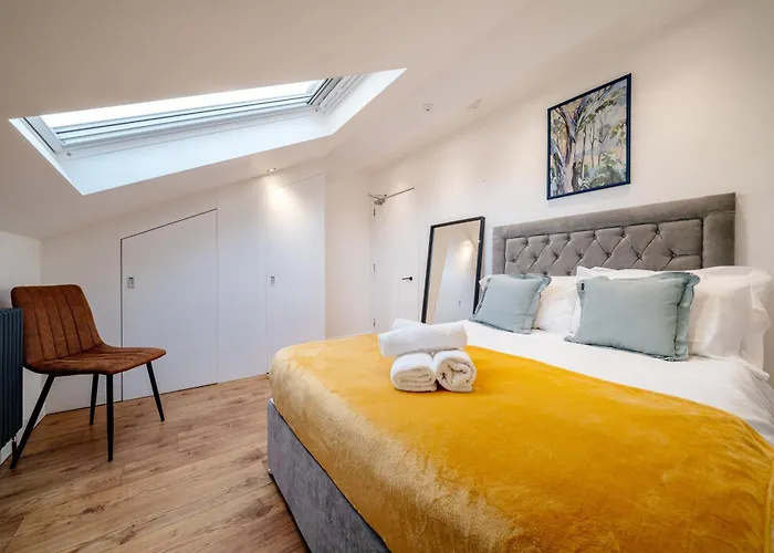 Duplex Penthouse - 11 Guests 7 Beds 15' Centre 爱丁堡
