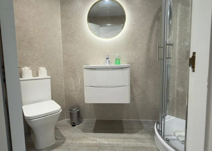 Apartment Fettes - Homely 2bd In Quiet Development