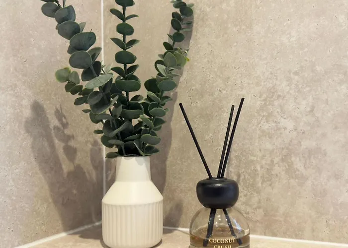 Apartment Fettes - Homely 2bd In Quiet Development *