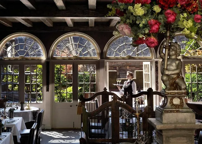 The Witchery Otel Edinburgh