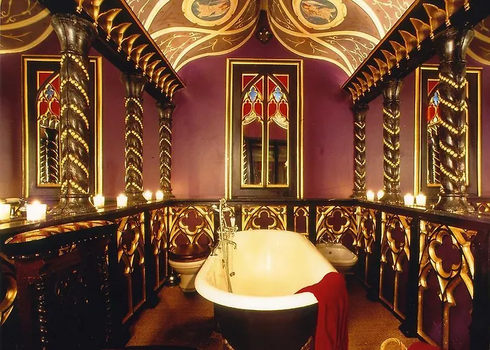 The Witchery אדינבורו