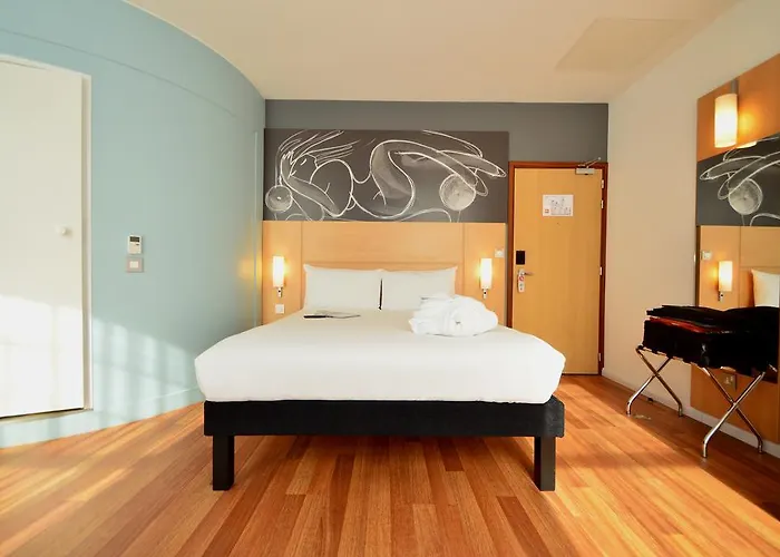 Hotell Ibis Centre South Bridge - Royal Mile 3*