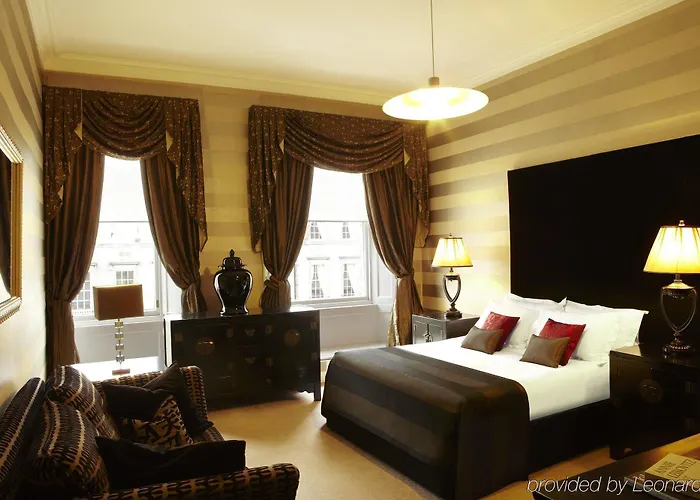 Nira Caledonia 4* Edynburg