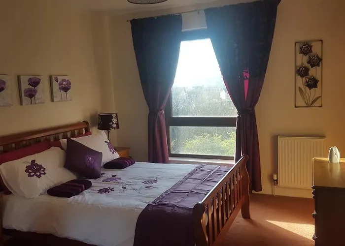 Penthouse Sleeps 11 Эдинбург