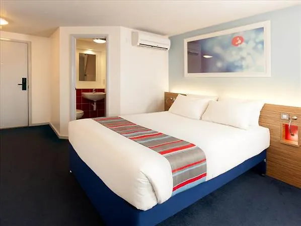Travelodge Waterloo Place Hotel