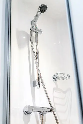 Destiny Student - Shrubhill Lägenhet *