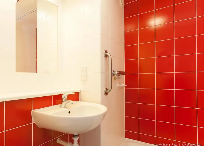 Hotel Travelodge Waterloo Place Edinburgh