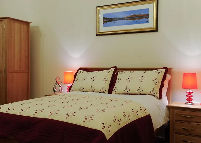 Апарт-отель Edinburgh City Suites 4*