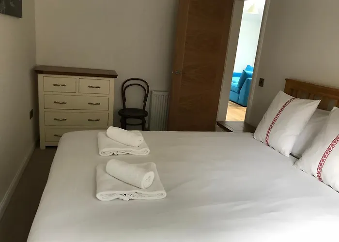 Trinity - With Private Garden And Parking Lodge