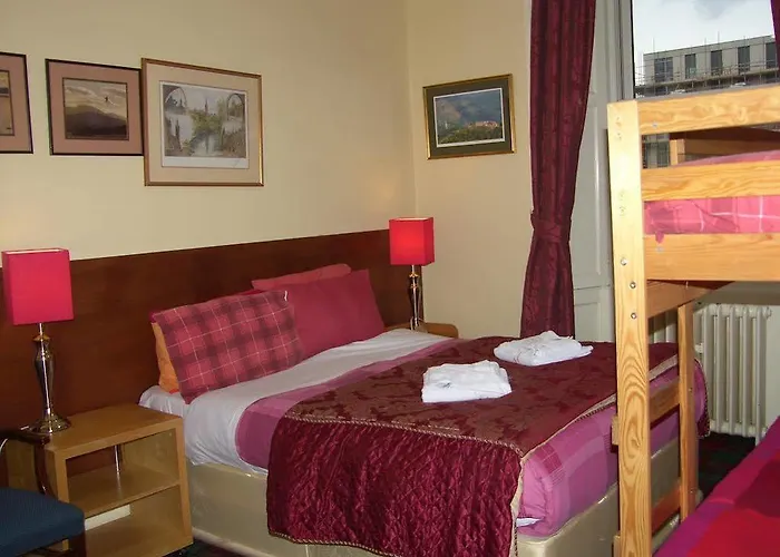 Ivy- Braveheart Πανσιόν 3*