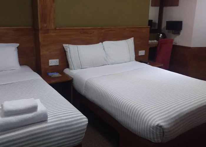 Konukevi Leith House 3*