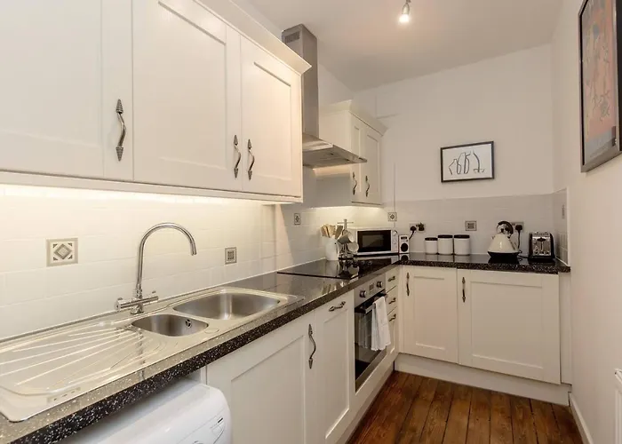 Altido Unique & Stylish Grassmarket Apt - Close To Castle