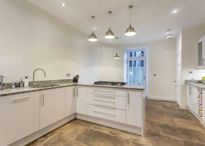 Apartamento Joivy Spacious Flat With Garden In Centre