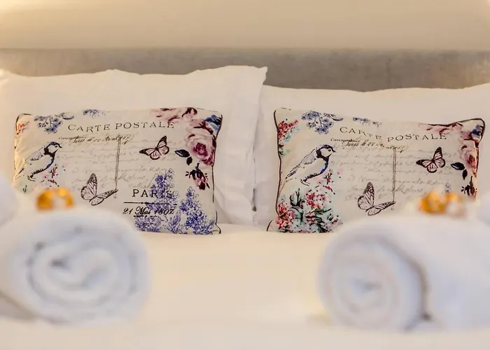 Joivy Spacious Flat With Garden In Centre Edinburgh