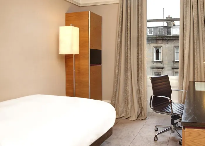 Grosvenor 4*