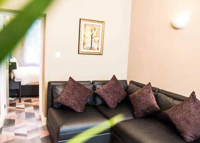 Montgomery - Crighton