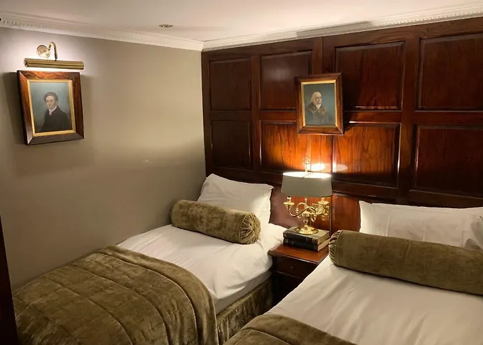 23 Mayfield Konukevi Edinburgh