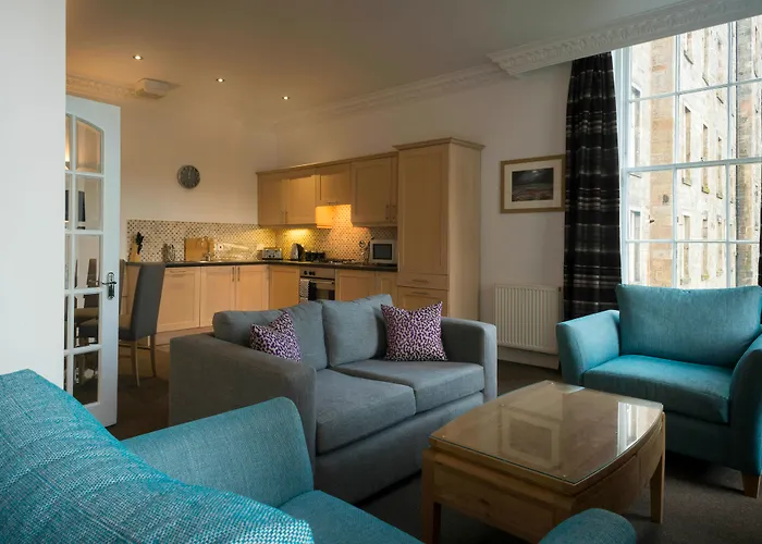 Lägenhetshotell Fountain Court - Royal Garden 4*