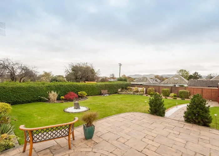 The Traquair Park בית נופש