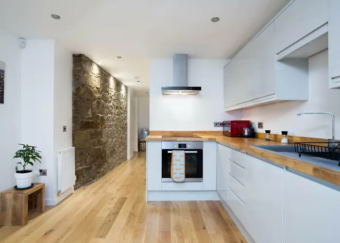 Lodge Trinity - With Private Garden And Parking *