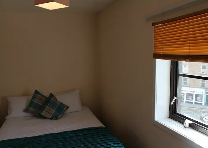 3 Bedroom Centre In Lauriston Place Apartmán *
