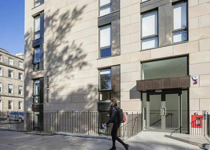 Pure Citystay Elliott House Pensjonat