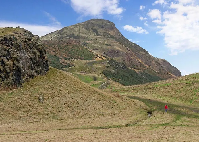 アナザー ルーム ベッド・アンド・ブレックファスト 4*