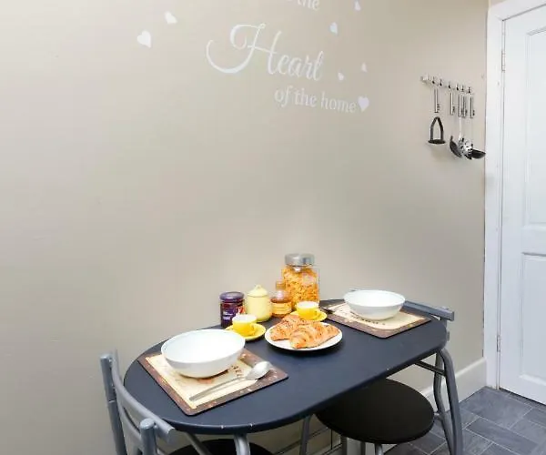 Cosy Near Centre Edinburgh