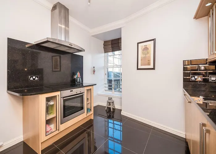 Festival Lets דירה אדינבורו