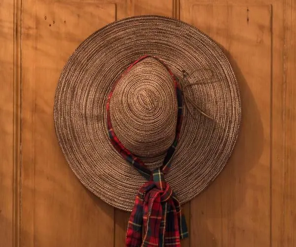 The West End * אדינבורו