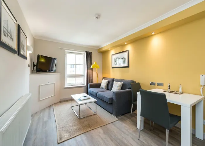 Lejlighedshotel Fountain Court - Grove