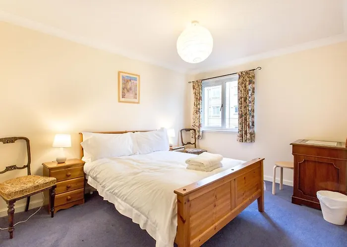 Central & Stylish 3 Bedroom, 2 Bath, Free Parking Appartamento Edimburgo