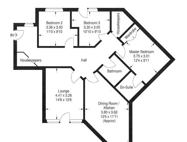 Brunswick Apartment *